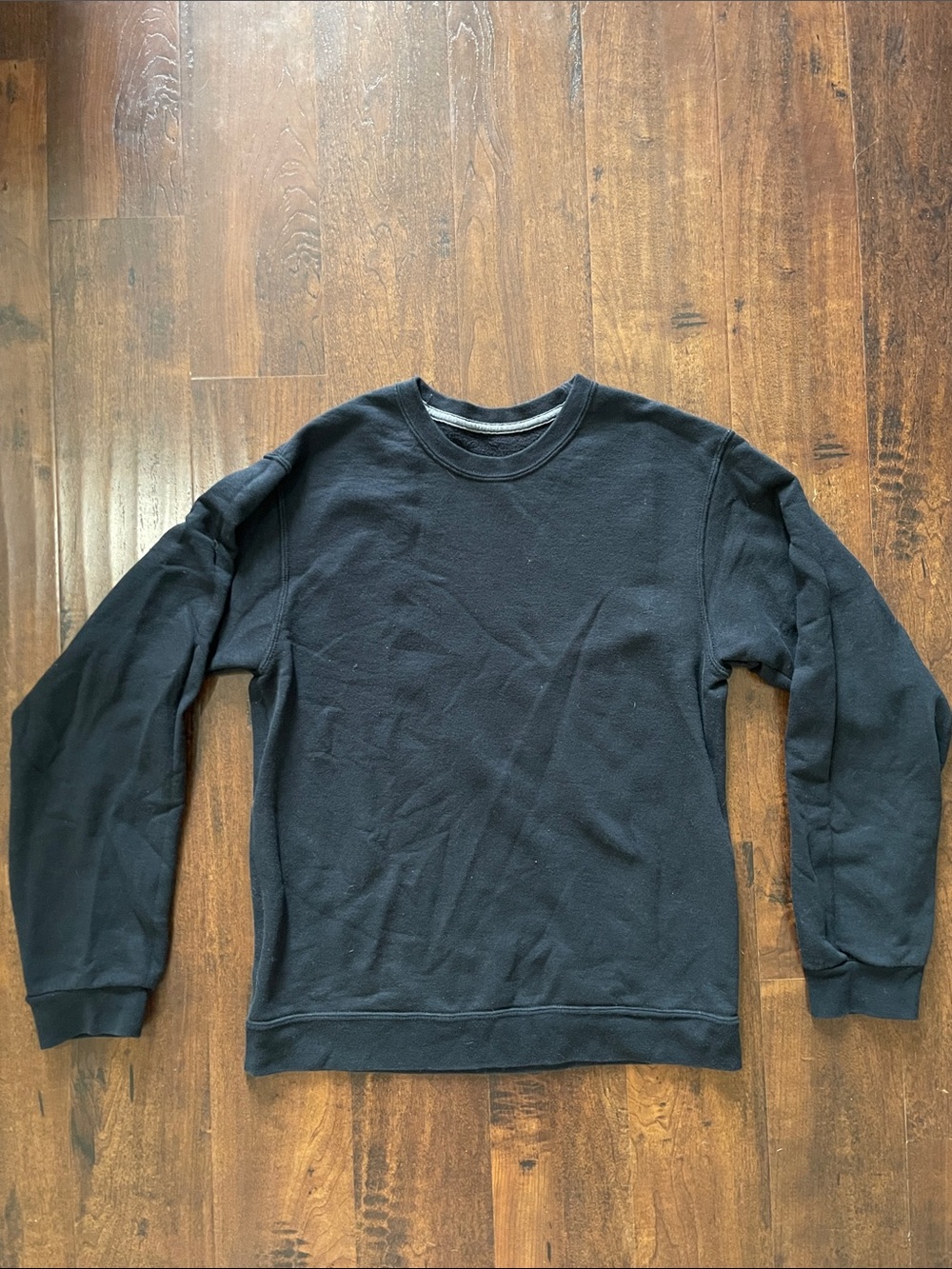 Fruit of the Loom Men's Black Crewneck Pullover Sweater